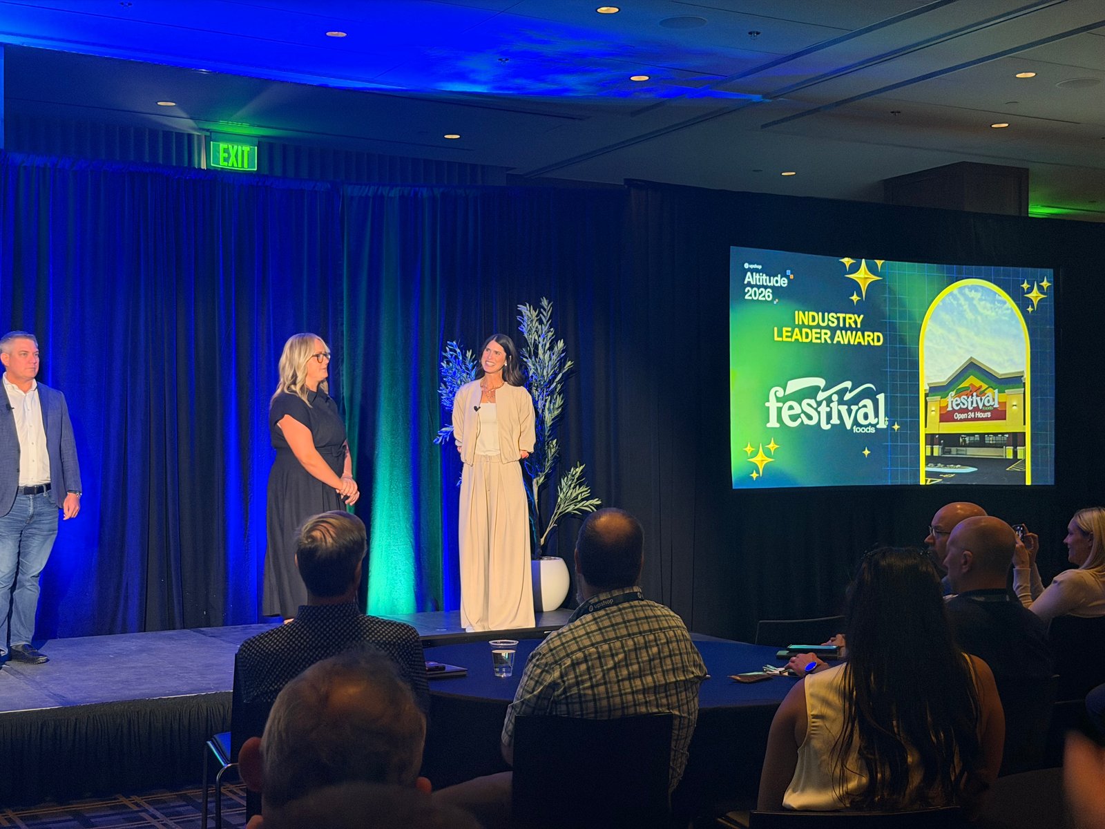 Festival Foods receiving the Industry Leader Award